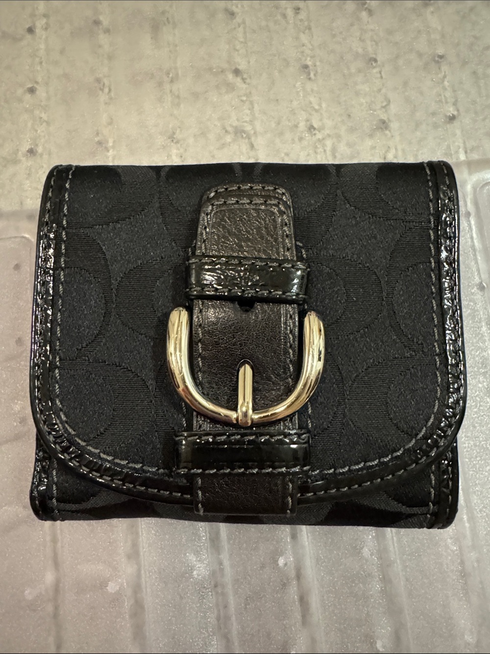 Coach Black Signature Buckle Compact Wallet brand new